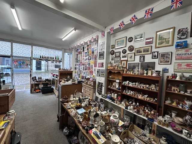 St Helens Square - Picture 2